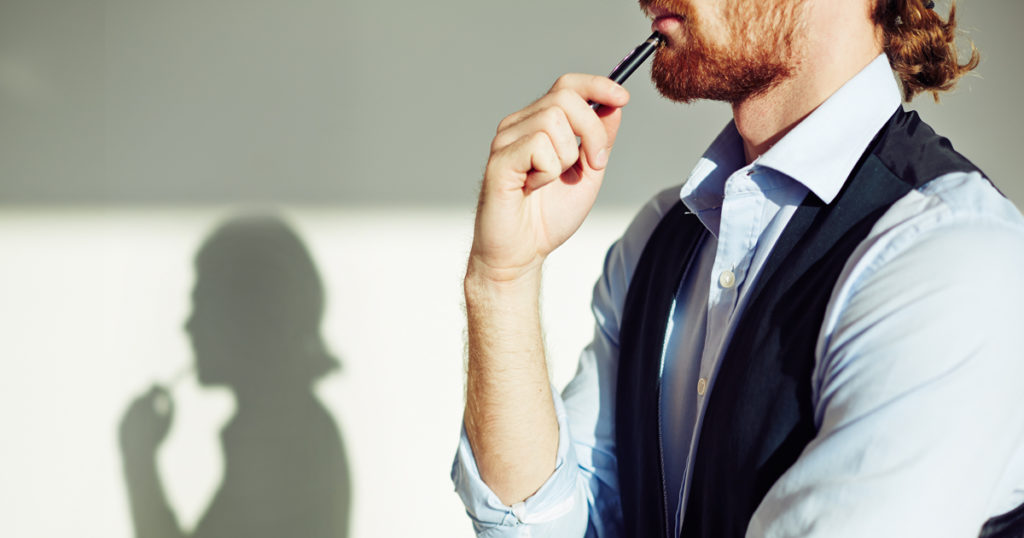 Afinal, ser qualificado demais também atrapalha a carreira?